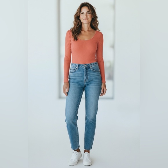 *30off3* NWT. Forever 21 body suit. - Picture 1 of 8